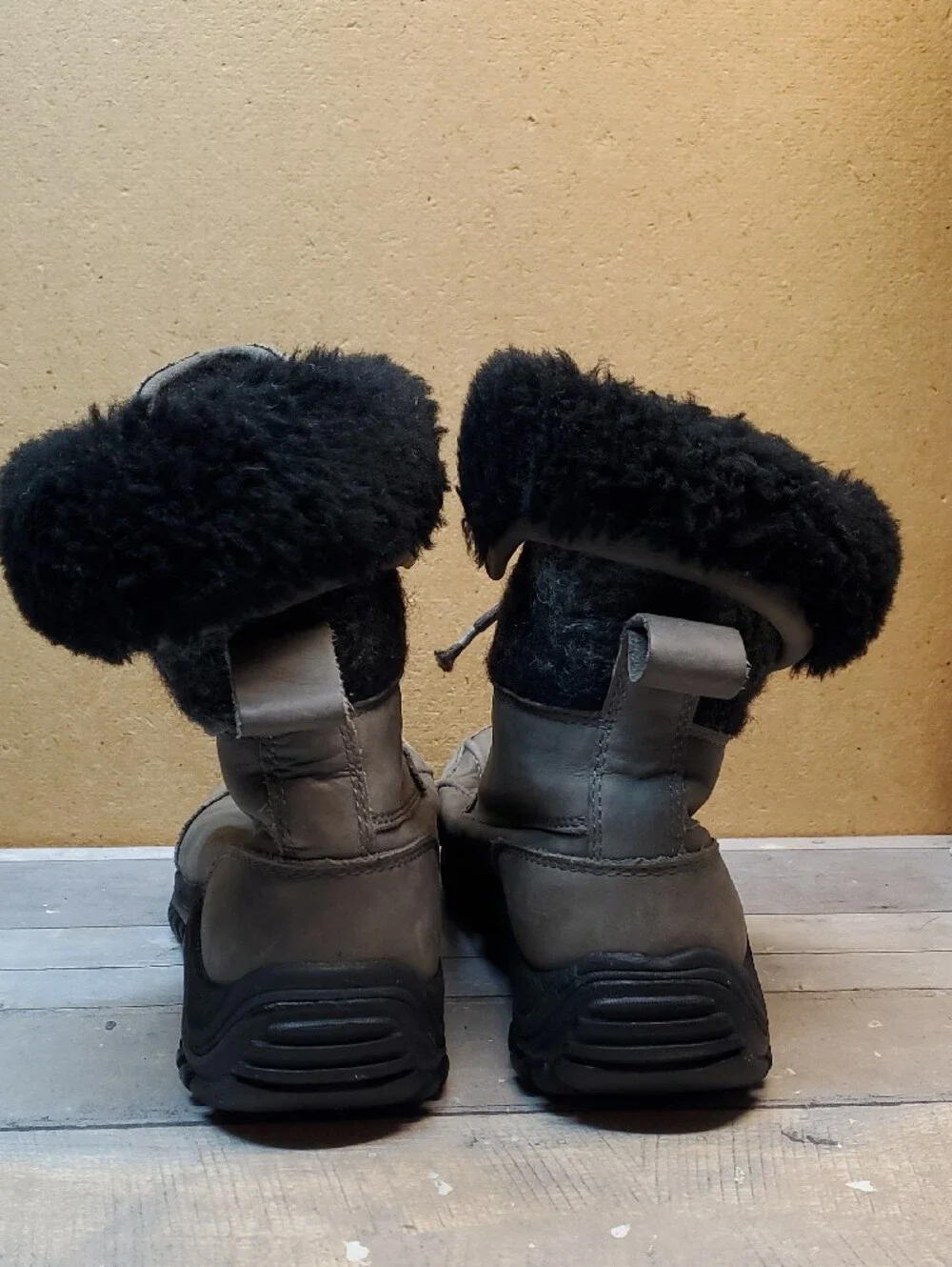 UGG adirondack ii